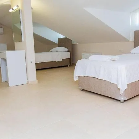 Villa Remarkable 6-bed Zambak Dalyan