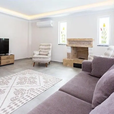 Remarkable 6-bed Zambak Dalyan Villa *